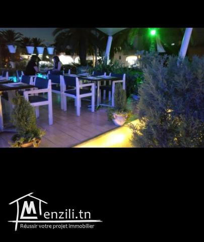 Vente terrain plus local et fond de commerce