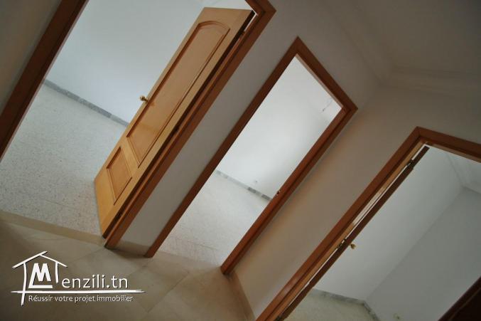 Lumineux appartement avec vue sur la forêt