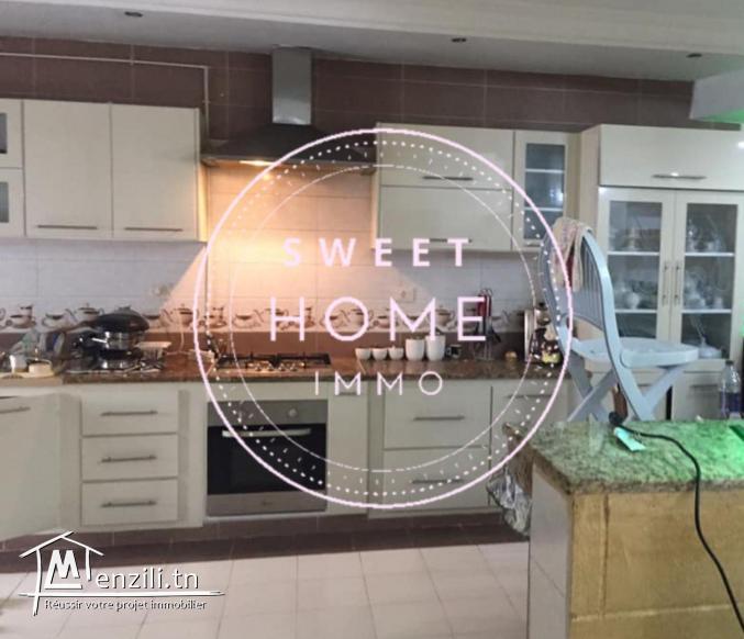 a vendre une belle villa+2 appartements a sahloul4