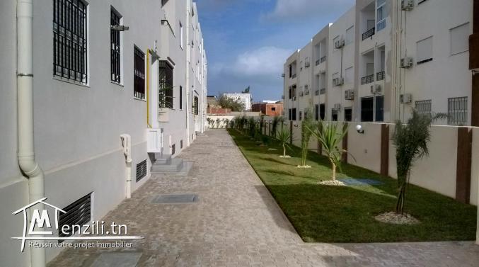 À louer appartement neuf s+2 1er étage à résidence Elyes 2