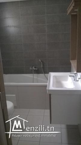 À louer appartement neuf s+2 1er étage à résidence Elyes 2