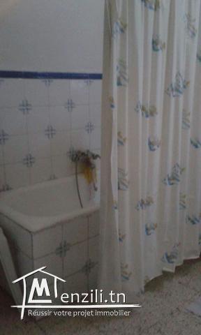 À vendre: Grand appartement en plein centre ville Tunis