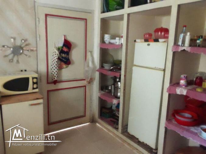 Maison deux niveaux 150 m compagne Hammamet