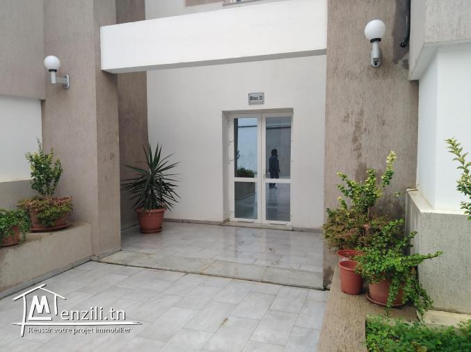 Apparemment Neuf À Louer