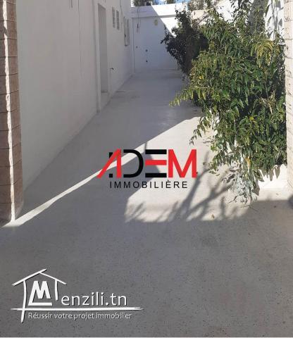 Spacieuse Villa bien situé à khezema ouest