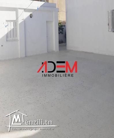 Spacieuse Villa bien situé à khezema ouest