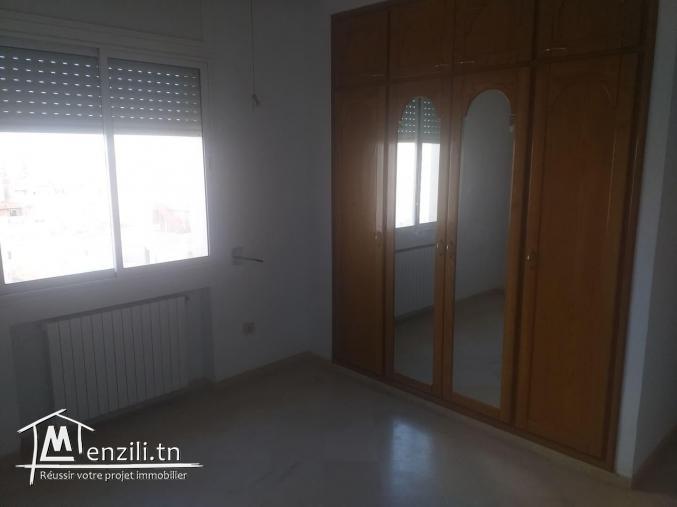 à louer s+3 l'aouina wahat