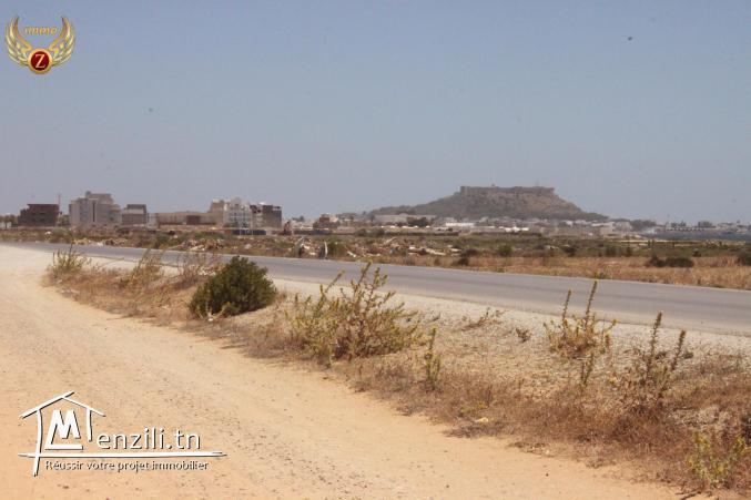 à vendre un terrain de superficie 300 m²