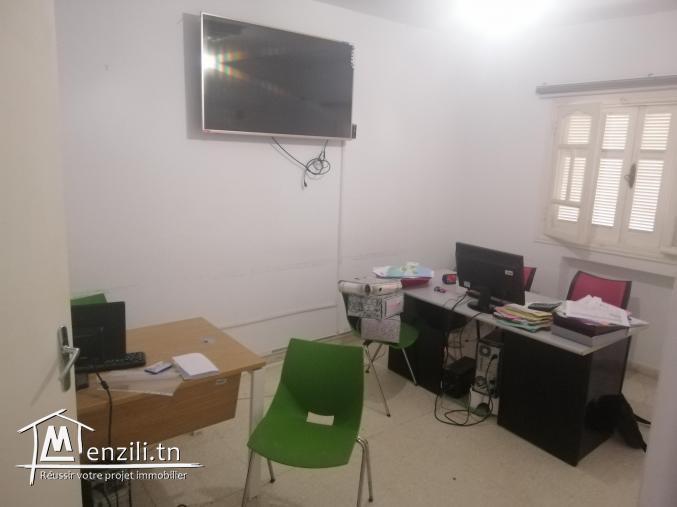 A louer local a usage bureau 120m la marsa