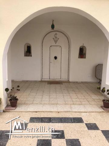 villa à vendre au cité Abaab mornag