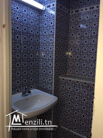 A louer pour USAGE EXCLUSIVEMENT DE BUREAU : Studio S+1 au centre ville de Tunis.