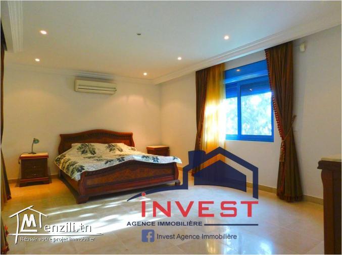 Villa avec jardin en face  Golf Gammarth