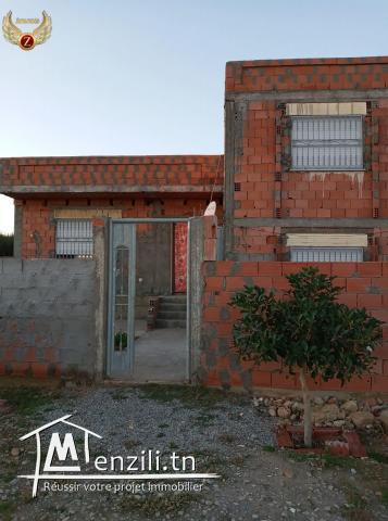 Villa 206m inachevée clôturée