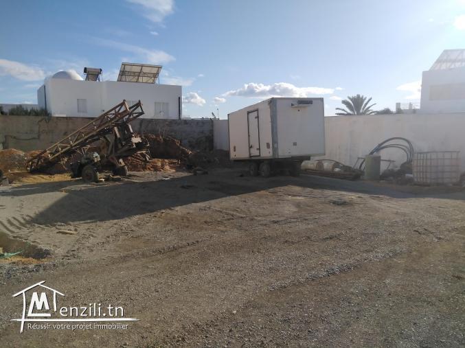 Terrain de 300 m²  à vendre à Kharouba