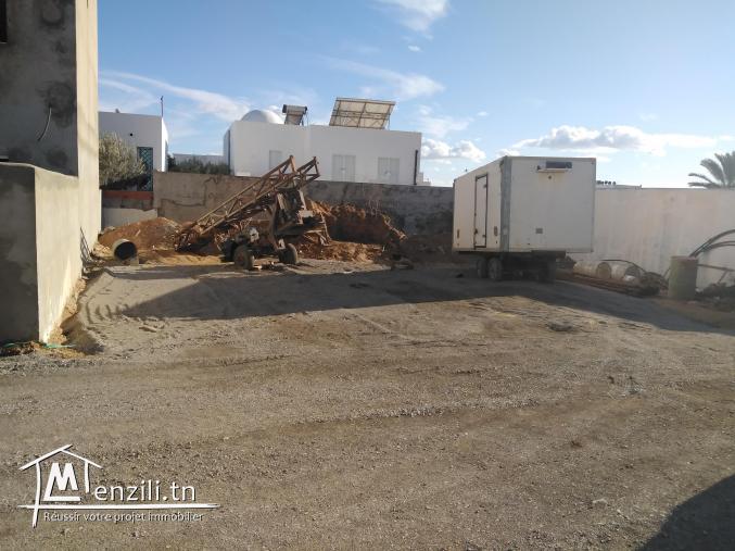 Terrain de 300 m²  à vendre à Kharouba