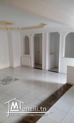 a louer etage de villa menzeh4