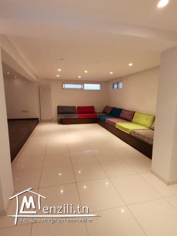 Triplex à jardin d'el menzeh