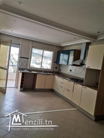 Triplex à jardin d'el menzeh