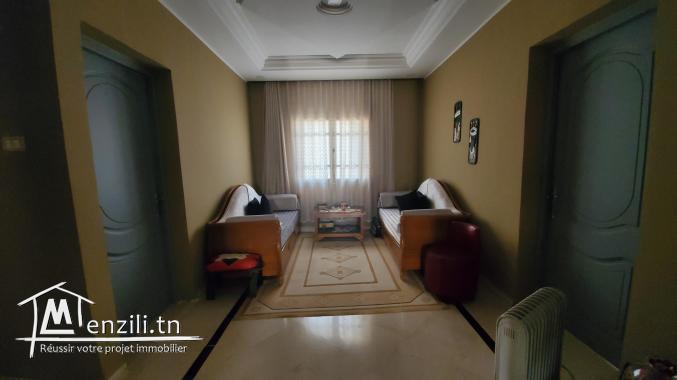 belle villa dans le calme (a 30min du centre-ville Tunis)