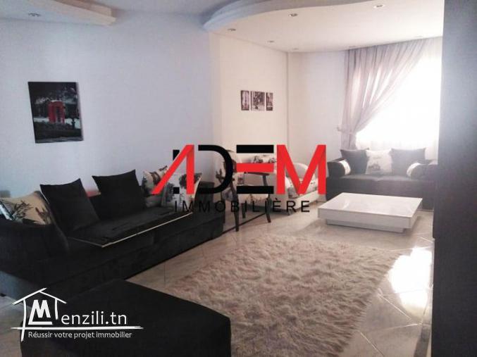 Etage de villa richement meublé