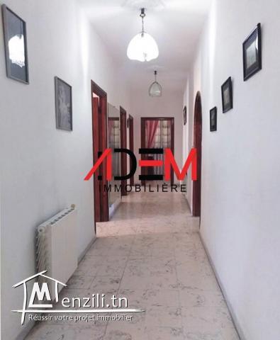 Grande villa sur une terrain de 1235 m²