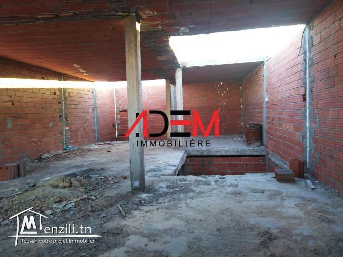 Maison inachevée style américain