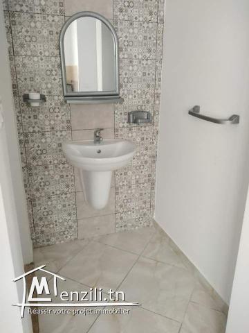 un nouveau appartement meublé