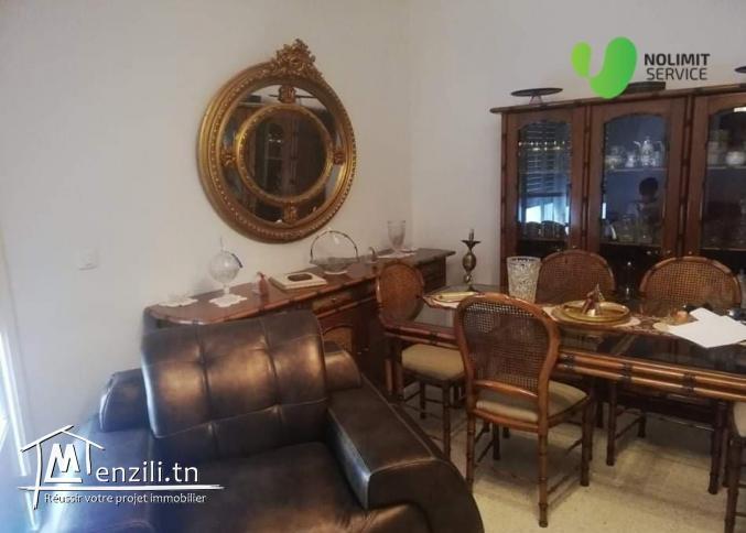 A vendre s+2 à cité el wahat au 1 ere etage 