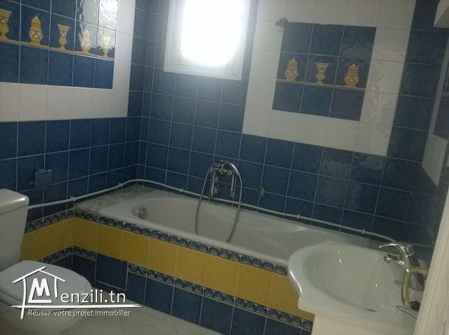 Etage de villa s+4 ennaser habitation ou habitation