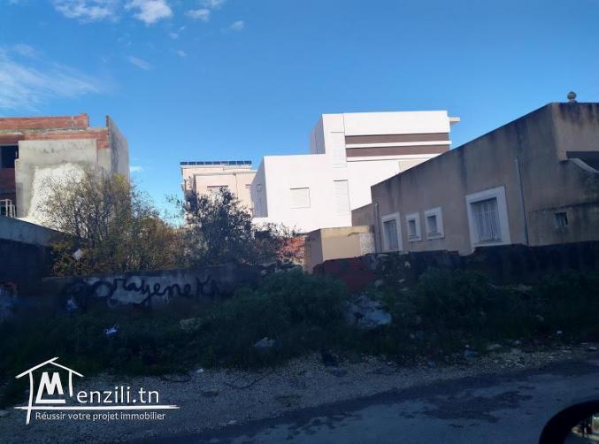 villa de coin 520m2 à cité el ghazella