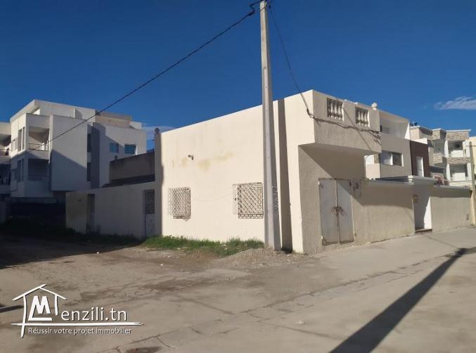 villa de coin 520m2 à cité el ghazella