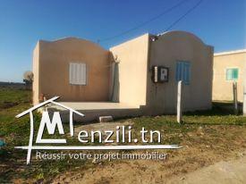 situé dans une zone calme, très Proche de la mer