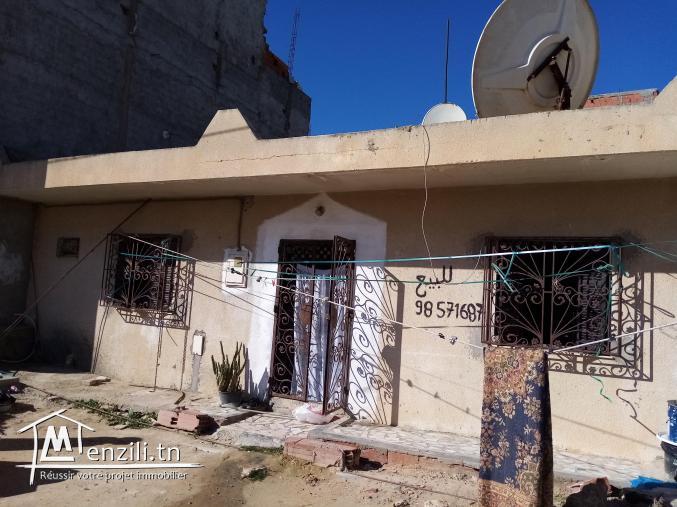 منزل و ستيديو للبيع بحي المندرة زاوية سوسة