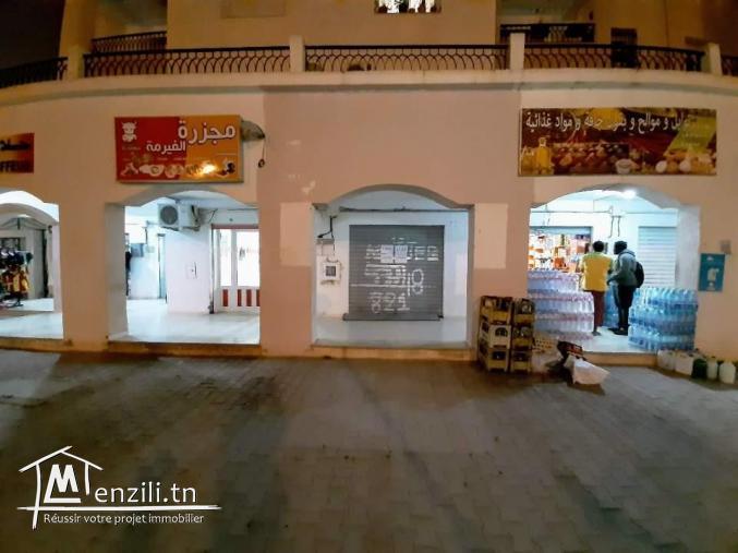 Local commercial à vendre à nour jaafar ARIANA