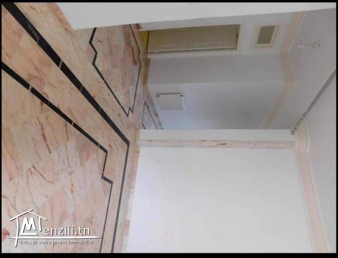 Etage de villa Haut standing à Cité Elkhadhra