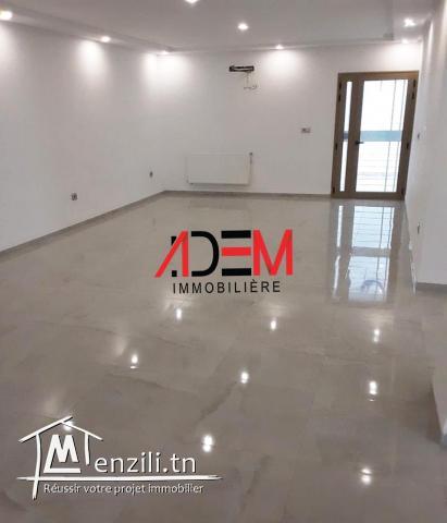 Rez de jardin avec abri voiture et jardin