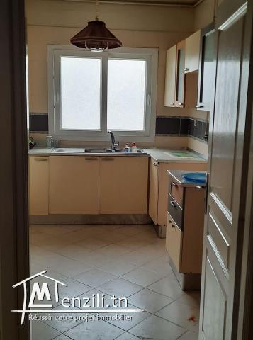 A louer appartement  s+2 à cité el wahat l'aouina