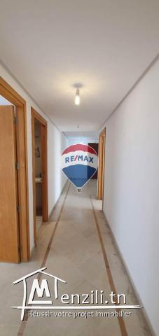 Un Bureau H+4 au Tanit Centre (Carrefour La Marsa)