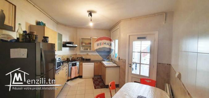 S+2 à vendre côté Carrefour la Marsa