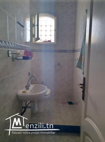 petite villa à cité Ghazella 1