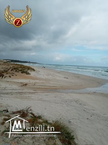 أرض على البحر في حمام  الغزاز