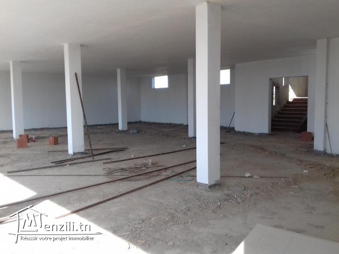 Local sur la GP7 de manouba oued ellil.