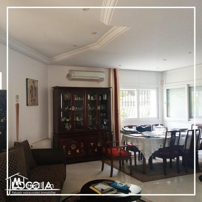 Location villa meublée avec piscine à Ennasr