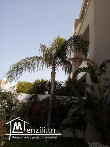 appartement  au deuxième étage  à la  Sokra ( chotrana 1)