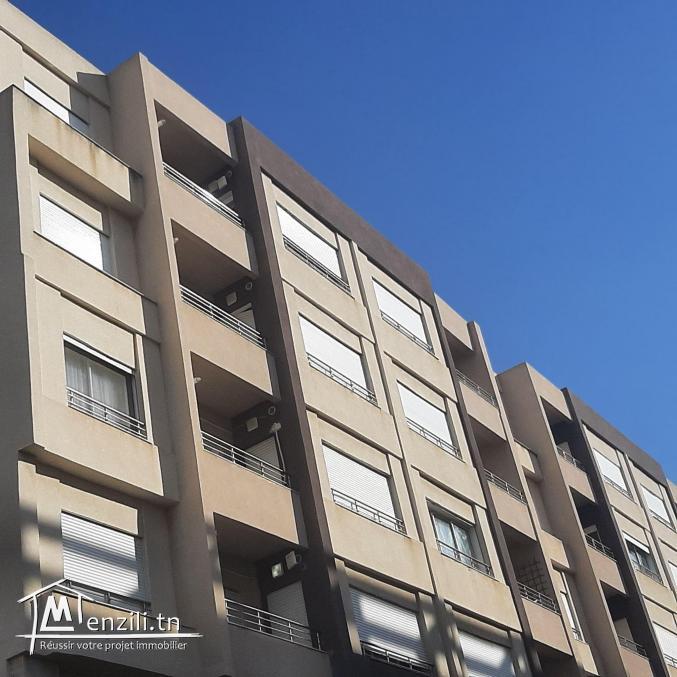 LOCATION BUREAU ET LOCAUX COMMERCIAUX au lac 2/ 92 700 100/ 52 207 169