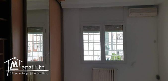 Appartement S+4, Excellent emplacement à coté de la clinique ENNASR 2