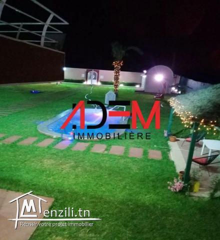 Maison de campagne sur un terrain de 2000 m² avec piscine