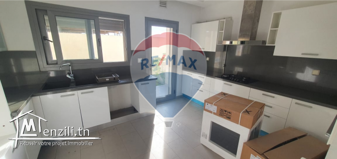 S+3 Piscine et Jardin à Gammarth Touristique à louer