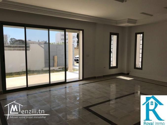 villa s+4 a theatre hammamet