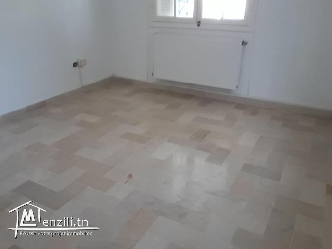 Spacieuse maison sans meubles avec jardin Hammamet